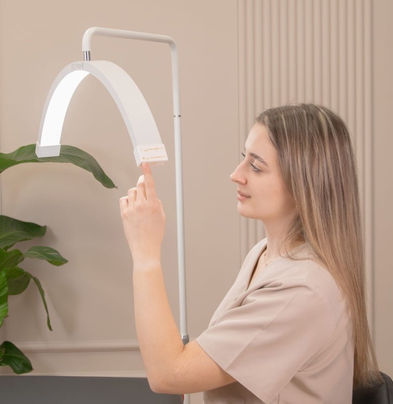 Lampy podłogowe